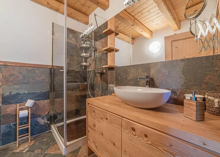 Alpine Heart アパート ファルカーデ